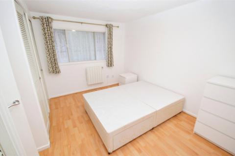 1 bedroom terraced house to rent, Dorney Way, Hounslow TW4