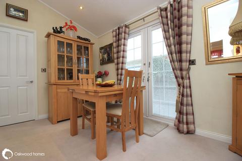 2 bedroom park home for sale, Court Mount, Birchington