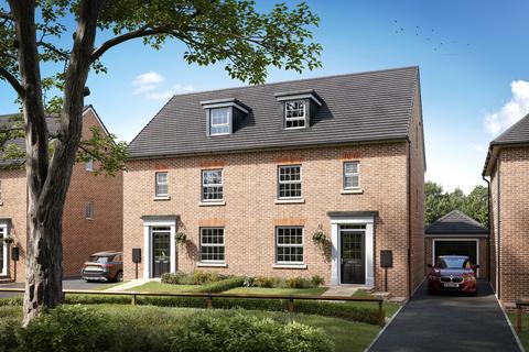4 bedroom end of terrace house for sale