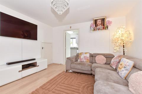 3 bedroom end of terrace house for sale, Dorman Avenue North, Aylesham, Canterbury, Kent