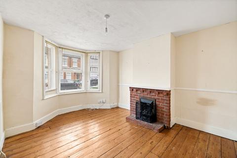 32 Park Road, Folkestone, CT19 4DG