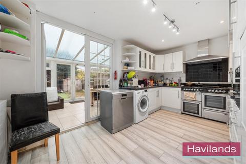 6 bedroom semi-detached house for sale, Landra Gardens, London