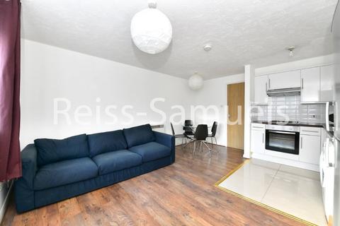 1 bedroom apartment to rent, Ambassador Square, London E14