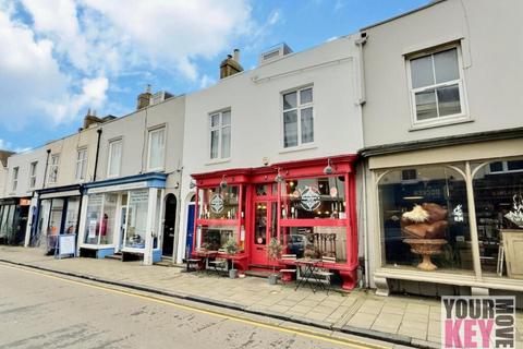 2 bedroom apartment for sale, Sandgate High Street, Sandgate, Folkestone, Kent, CT20 Basement Flat