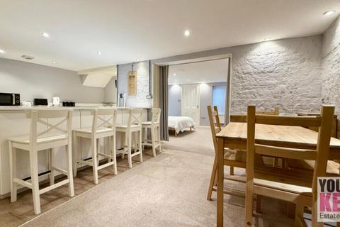 undefined, Sandgate High Street, Sandgate, Folkestone, Kent, CT20 Basement Flat
