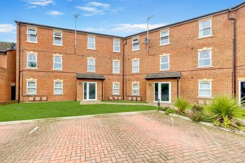 2 bedroom apartment for sale, Peddars Court, 62 Catsbrook Road, Luton, Bedfordshire, LU3 2EE