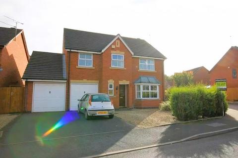 6 bedroom detached house to rent, Available NOW -1 Room - Carisbrooke Avenue