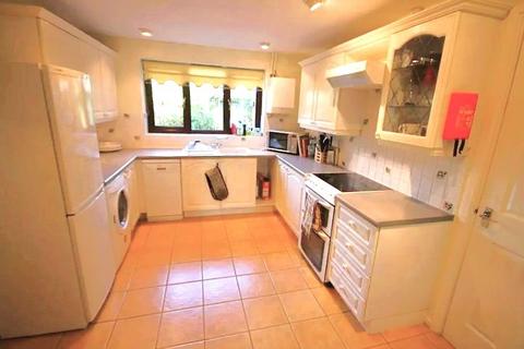 6 bedroom detached house to rent, Available March 2026 - 1 Room - Broadfield Gardens
