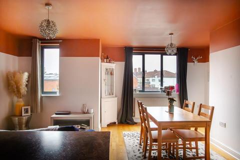 2 bedroom flat for sale, Allison Road, Bristol