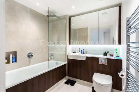 2 bedroom apartment to rent, Landmark Pinnacle, 10 Marsh Wall, Canary Wharf, E14