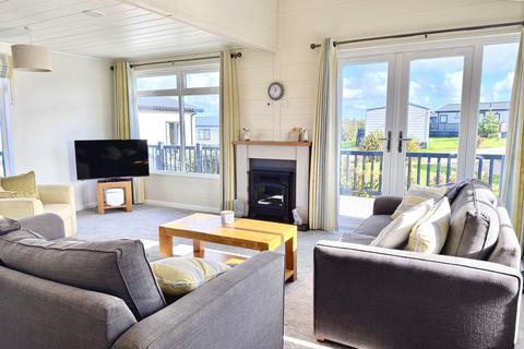 2 bedroom lodge for sale, NEWQUAY TR8