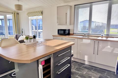 2 bedroom lodge for sale, NEWQUAY TR8