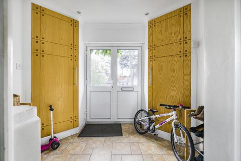 4 Farnaby Road, Bromley, BR1 4BJ