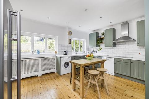 4 Farnaby Road, Bromley, BR1 4BJ