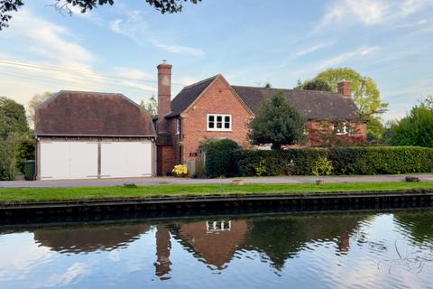 3 bedroom cottage for sale, Bakers Lane, Knowle, West Midlands B93 0DZ