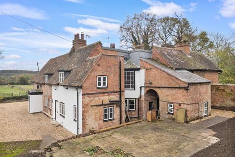 4 bedroom cottage to rent, Hunt Cottage, Arrow, Alcester, B49