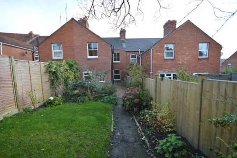 3 bedroom terraced house to rent, Goldcroft, Yeovil BA21