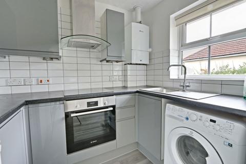 1 bedroom flat for sale, Lockswood Close, Cockfosters EN4