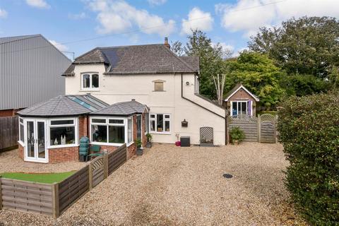 4 bedroom detached house for sale, Eddington Road, Seaview, Isle of Wight