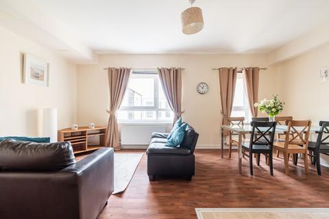 2 bedroom flat for sale, New Mart Place, Edinburgh EH14