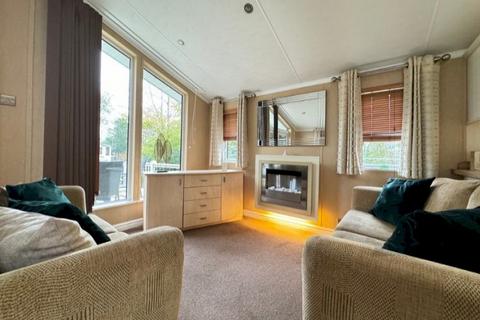 2 bedroom lodge for sale,  Nr Battle, St Leonards on Sea TN37