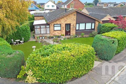 3 bedroom detached bungalow for sale, St. Leonards Close, Wymondham NR18