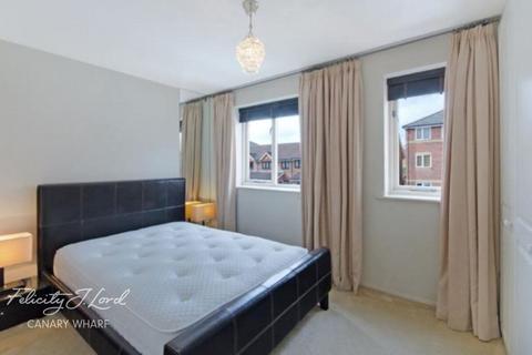 1 bedroom apartment to rent, Telegraph Place, LONDON