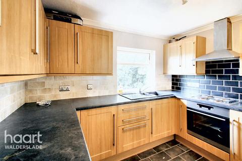 2 bedroom maisonette to rent, Mckenzie Road, CHATHAM