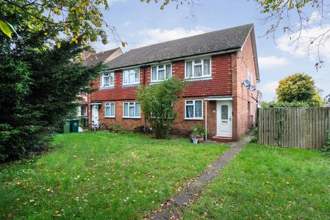 2 bedroom maisonette to rent, Feltham Hill Road, Ashford TW15