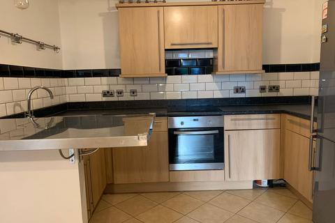 2 bedroom flat to rent, Lingard Avenue, London NW9