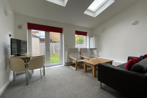 1 bedroom in a house share to rent, St. Stephens Close, Canterbury CT2