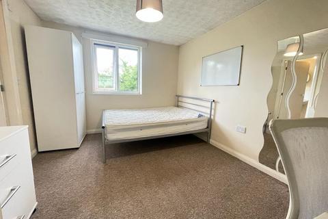 8 bedroom terraced house to rent, Egerton Road, Manchester M14