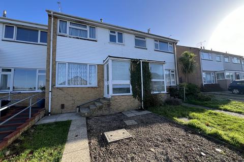 3 bedroom terraced house for sale, Carisbrooke Crescent