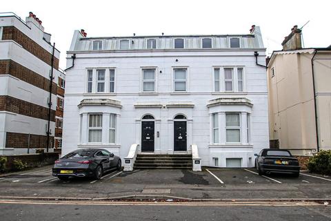 1 bedroom flat to rent, 20-22 Belmont Road, Wallington, SM6