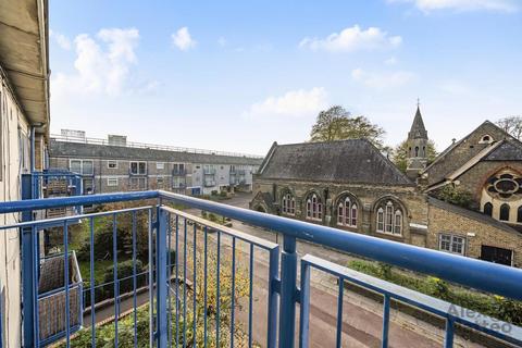 31 Thorburn Square, London, SE1 5QH