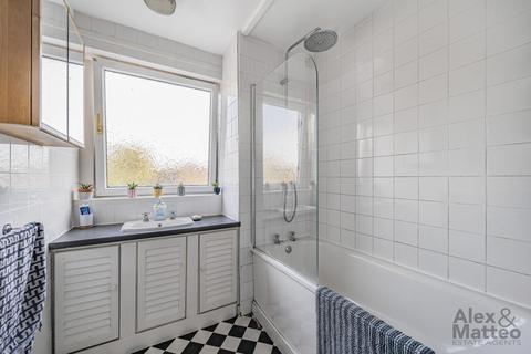 31 Thorburn Square, London, SE1 5QH