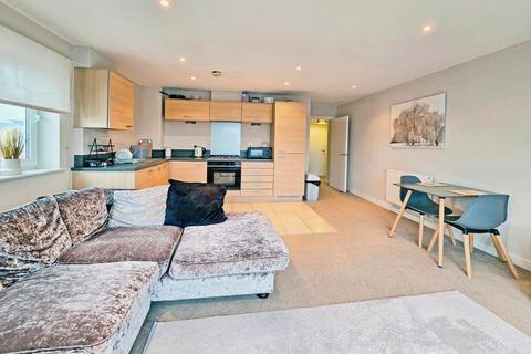 2 bedroom apartment for sale, Whale Avenue, Reading RG2