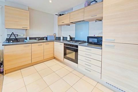 2 bedroom apartment for sale, Whale Avenue, Reading RG2