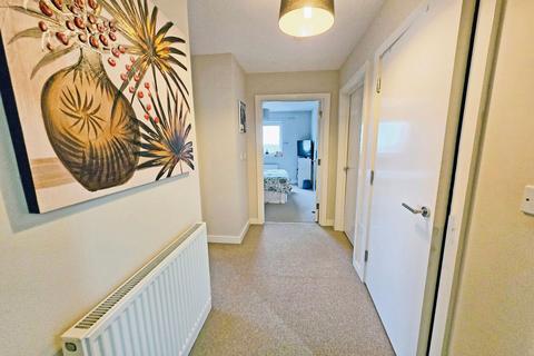 2 bedroom apartment for sale, Whale Avenue, Reading RG2