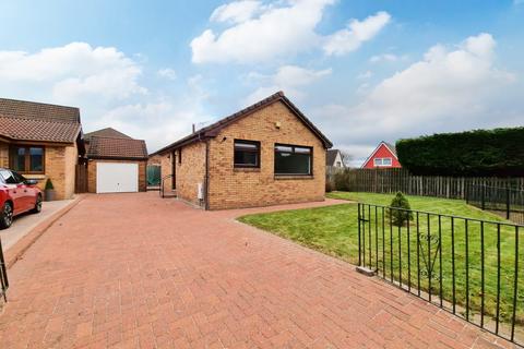 2 bedroom bungalow to rent, Chestnut Grove, Stenhousemuir, Larbert, FK5