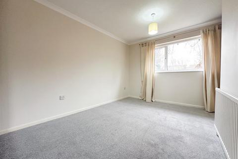 2 bedroom terraced house to rent, Fiddlers Green, Cheltenham GL51 0TZ