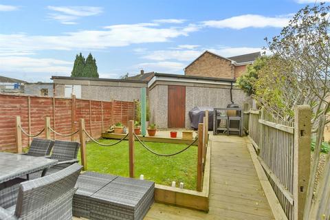 3 bedroom terraced house for sale, Nottingham Walk, Rochester, Kent