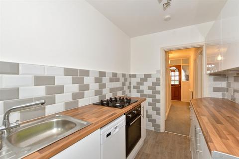 218 Elms Vale Road, Dover, CT17 9PP