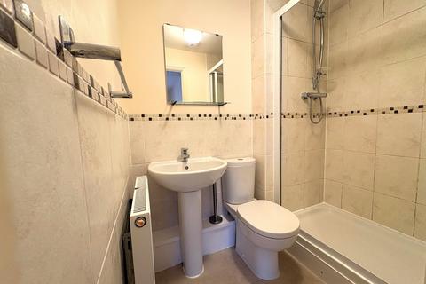 2 bedroom flat to rent, Rostron Close SILVER SUB, Southampton SO18