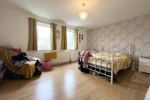 39 Bifield, Orton Goldhay, Peterborough, PE2 5SN