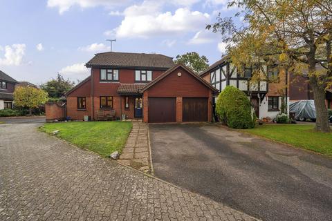 4 bedroom detached house for sale, Medway Close, Wokingham, RG41