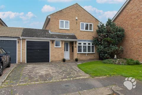 3 bedroom detached house for sale, Rutland Close, Laindon SS15