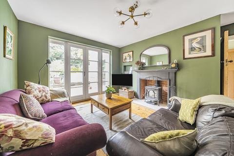 10 Dagden Road, Shalford, Guildford, GU4 8DD