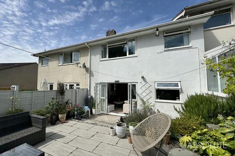 3 bedroom terraced house to rent, Queensway, Torquay, TQ2