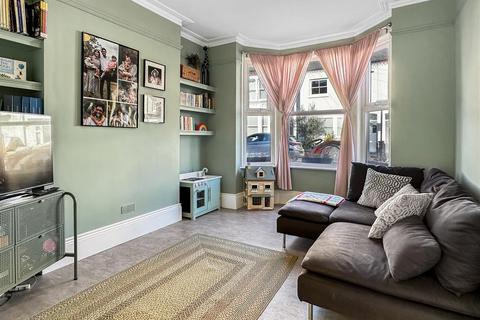 4 bedroom terraced house for sale, Marshall Road, Cambridge CB1